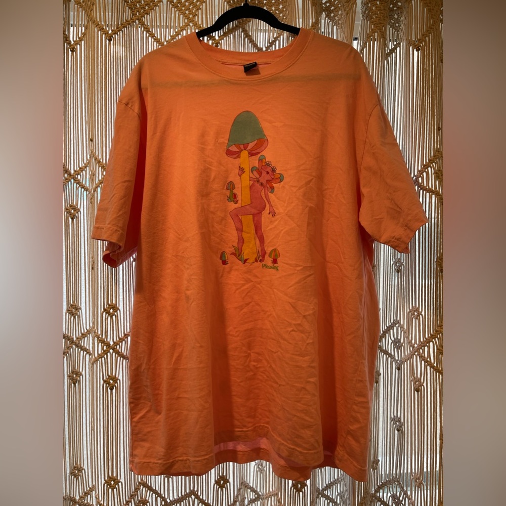 Harry Styles - Pleasing Mushroom T-Shirt